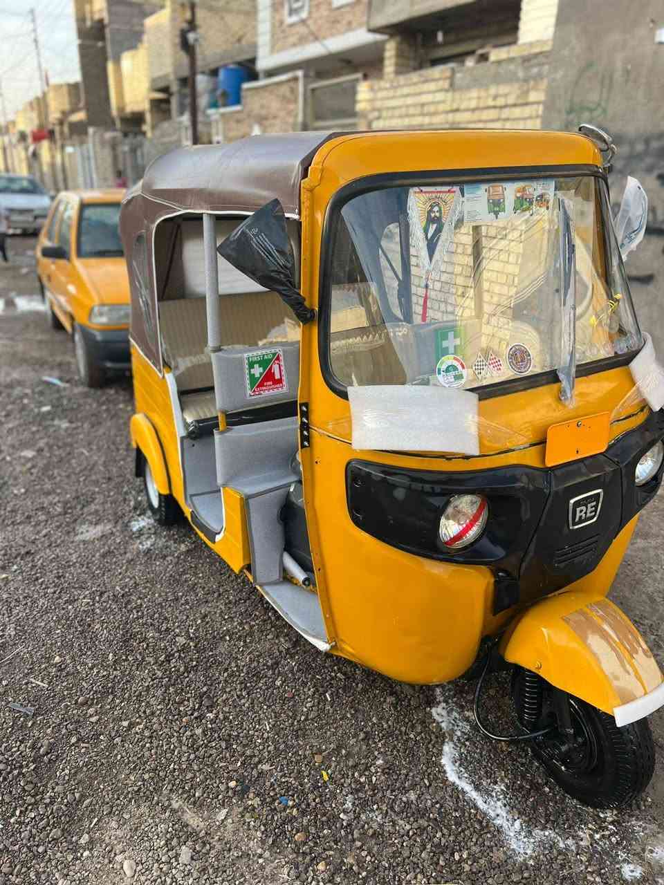 سلام عليكم تكتك لبيع لموديل 2018 شهر 11 اوراق كاملات تكتك حلوه وخير من لله تكتك جاهزه مال شغل مكينه عشرين لمكان بغداد عبيدي سعر 3900 وبيهه مجال رقمي ***********
