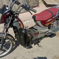 باسكل شحن • 5 بطاريات • نضيف