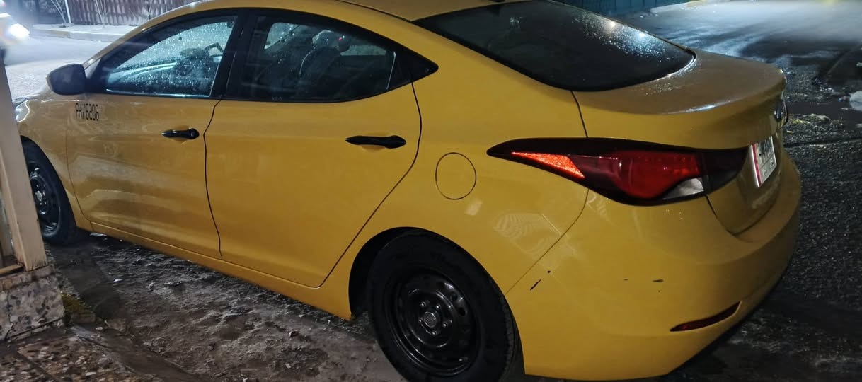 السلام عليكم لنتره تكسي2015 ليبل واحد حادثة باب راكب طخه شطح دوشمة وأرضية جلد تخم تاير لايت زنون سيارة جاهزة ونظيفة. السعر 115 وبية مجال حق  الجية العنوان البلديات ***********
