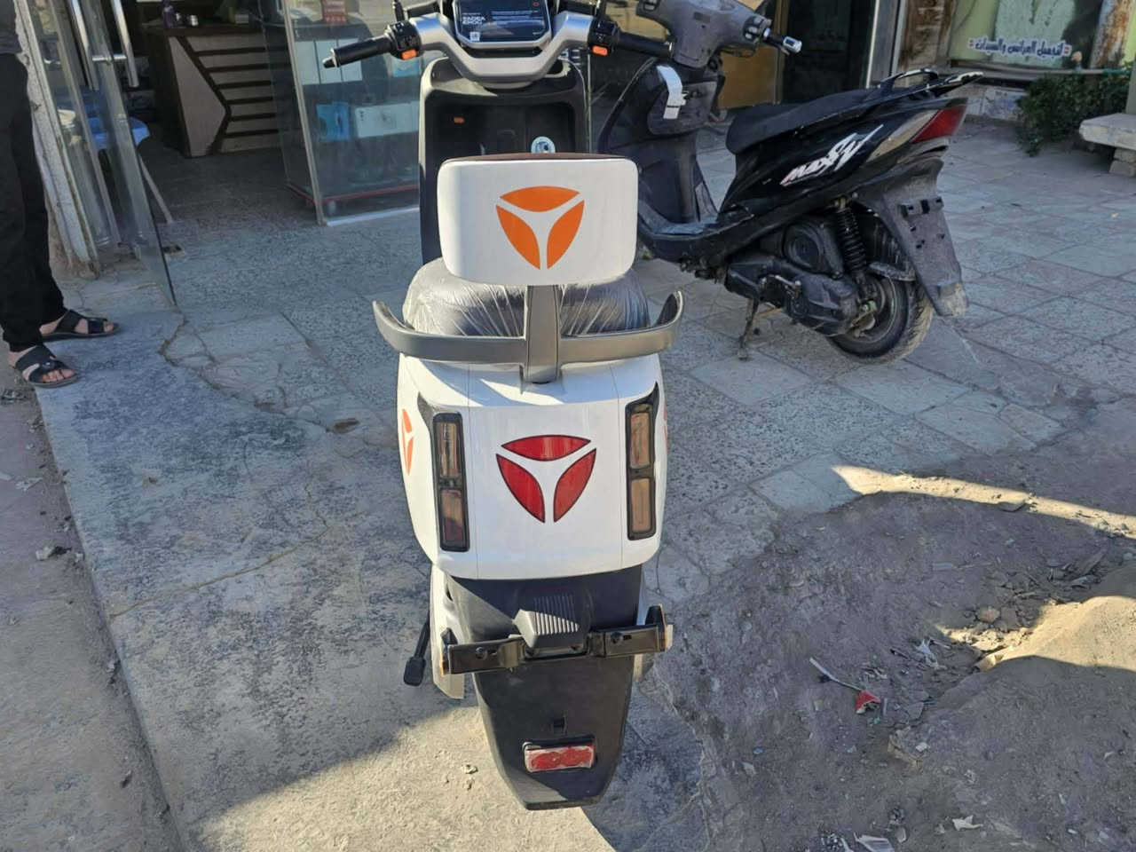 من رخصه المدير دراجه ايديا معروفه مواصفاتها للبيع ب١١٠٠ قفل دراجه جديده استخدام قليل مكاني بغداد تاجيات لاستفسار اتصل على الرقم ***********
