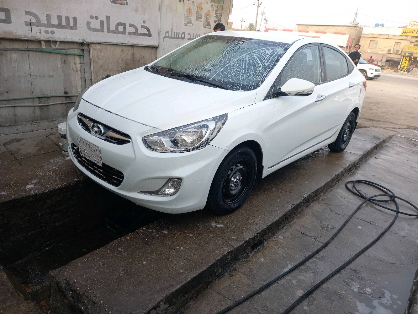 اكسنت خليجي بسمي كفالة فقط جاملغ تبديل بيه حساس خلفي شارة بل مرايه كامرة دوارة شاشة ايباد تحكم ستيرن 