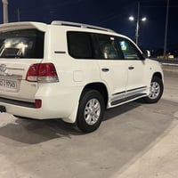 لاندكروز • ٢٠١١ • ٦ سلندر