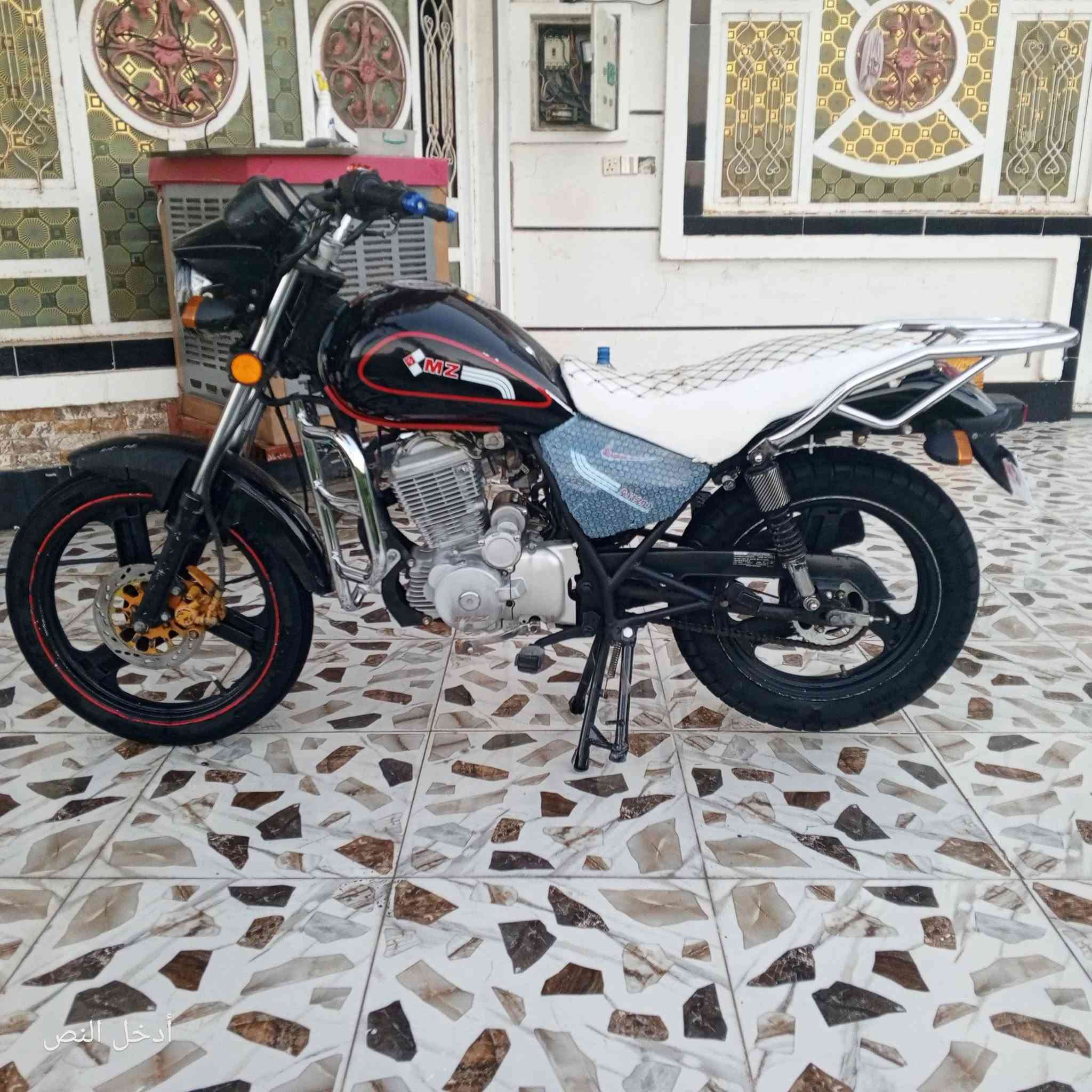 ماطور  MZ للبيع محرك 200الموديل 2021 السعر مليون 100وبيه مجال رقم الهاتف ***********
