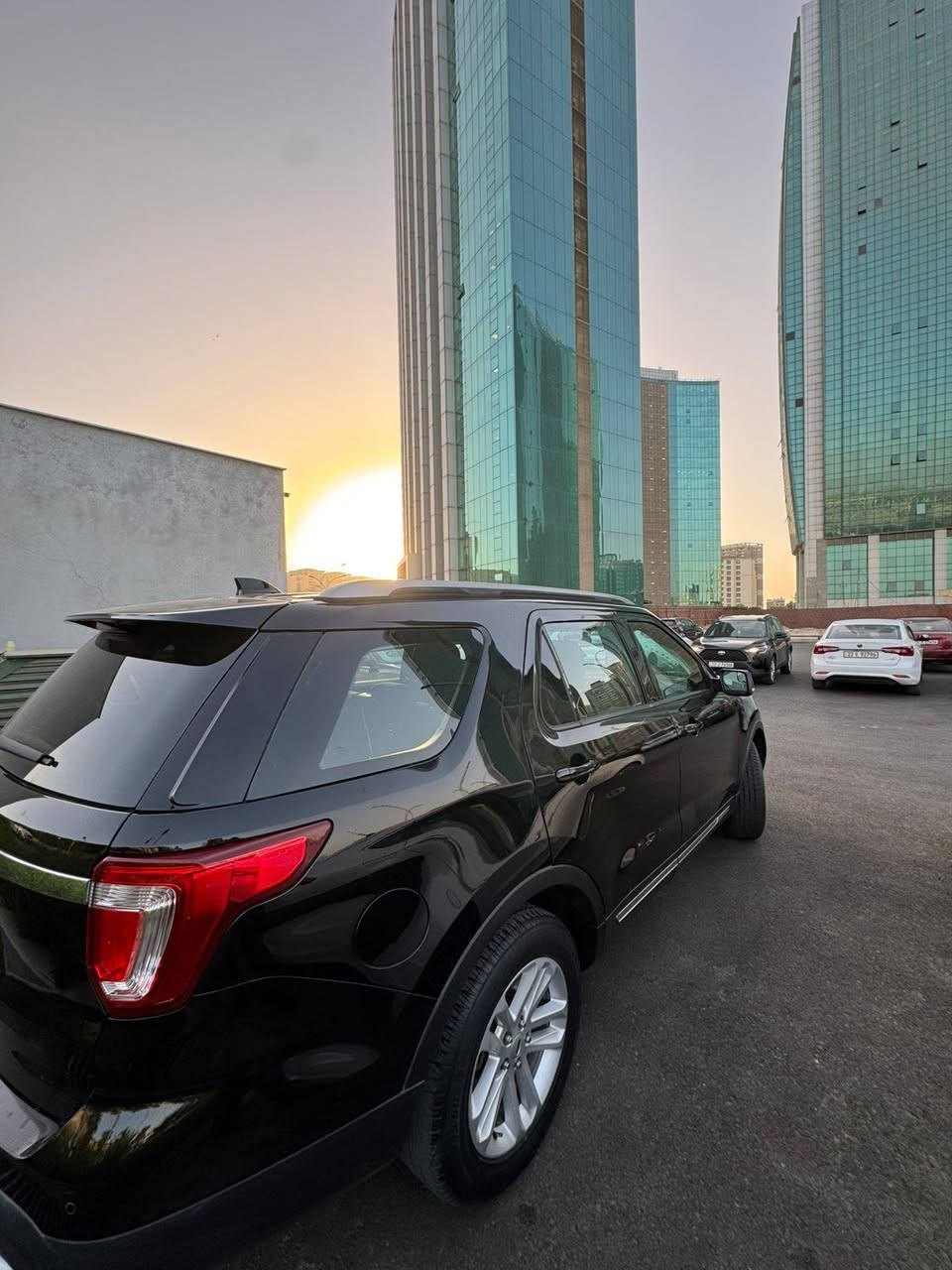 فورت اكسبلور لبيح موصفات اكس التي لون اسود اثنين قطعه سبوغ بونيت وجاملغ سكن ارباك تاك بس سستم سياره جاهزه  مكينه ست سلندر محريك وكير بشرت مكان سياره أربيل سحر سياره ١٦٠ وره قه موديل سياره ٢٠١٧ رقم تلفون *********** وتساب نفس ره قم
