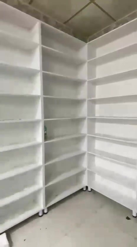 محل جاهز للبيع الديكور فقط المحل جاهز من كل شي الرفوف عمل درجه اولى ام دي اف تركي 
16 متر عشرين رف 
المحل كامل او الرفوف فقط
بكان القرنه 
التواصل على الخاص


**إذا كنت صاحب هذا الإعلان وتريد حذفه لأي سبب، رجاءا أرسل رسالة إلى الدعم الفني**