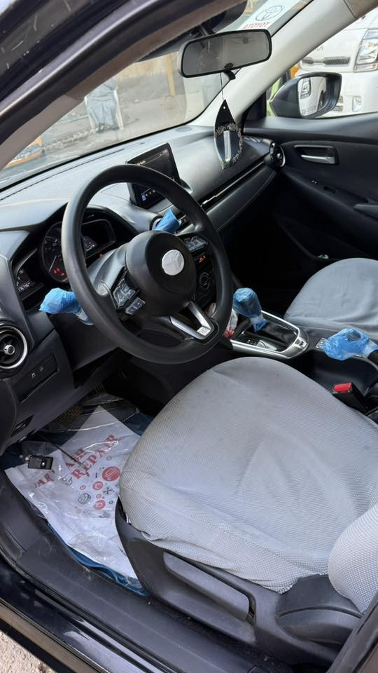 يارس موديل ٢٠١٩
مكينه 2000 فول مواصفات بصمه تحكمات 
حلوه السياره مامخلي كل نقص بيها 
الضرر بيها بطرف البنيد وبيها حالوب ناعم كلش تجي وتشوف بعينك وبيك خير وتدلل 
سياره معوقين بشهر الربع سنه الجديده تخلص حره تريد وكاله وتريد مداور السعر 80 وبيها مجال
التواصل ‭٠٧٨٠ ١٢٩ ١٤٦٥‬
