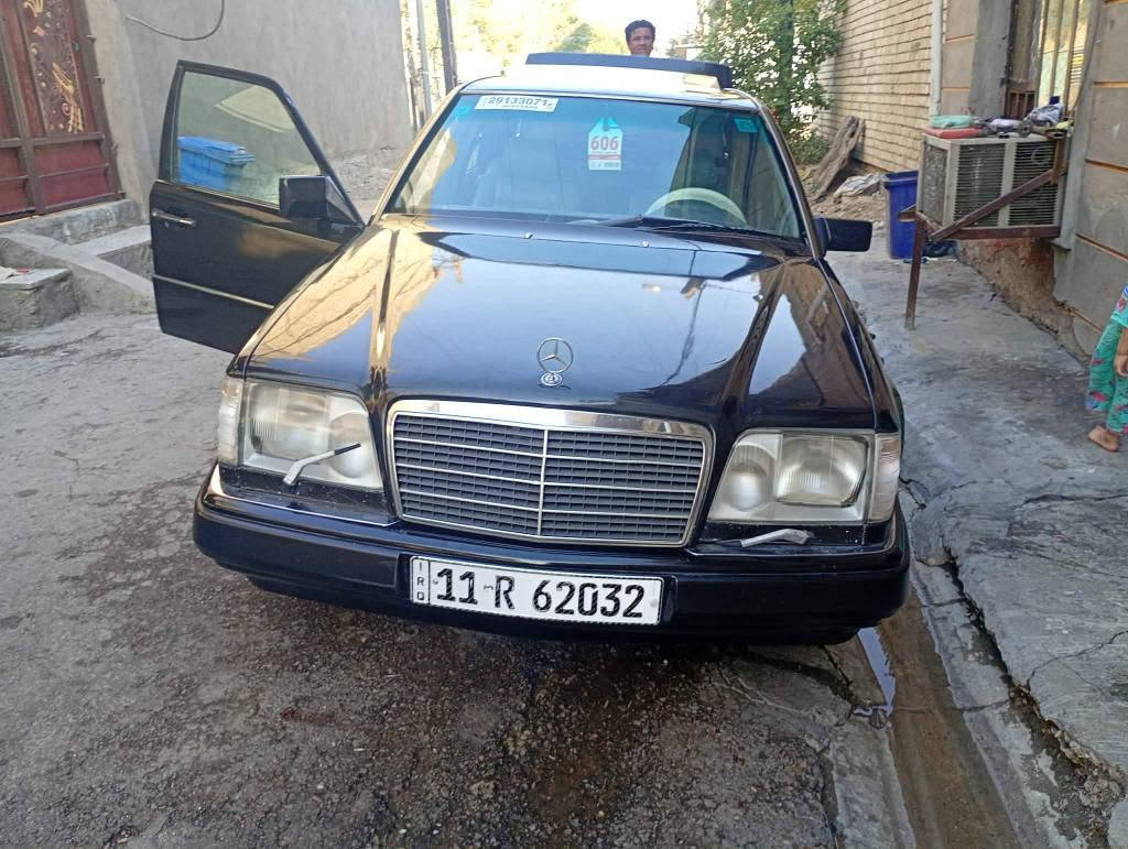 مارسدس دب موديل 91اصل رقم بغداد جديد هزه جديد محرك بطه تبريدشغال  غرفه جلد سلايت شغال اريل كهربا كشنات كهربا مكان السيارة بغداد م الصدر السعر 62وبيهه مجال للاتصال *********** بغداد, العراق
