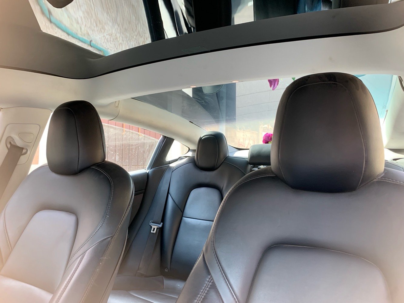 للبيع تسلا ٣ ٢٠٢٢
تك ماطور 
ضرر صفحة الراكب
ماشيه ٥٨ الف ميل قابل للزيادة
السيارة اون لاين + فون كي 
السعر 130 ورقة  
نواقص السيارة (ترتيب صفحة الراكب حداد)
