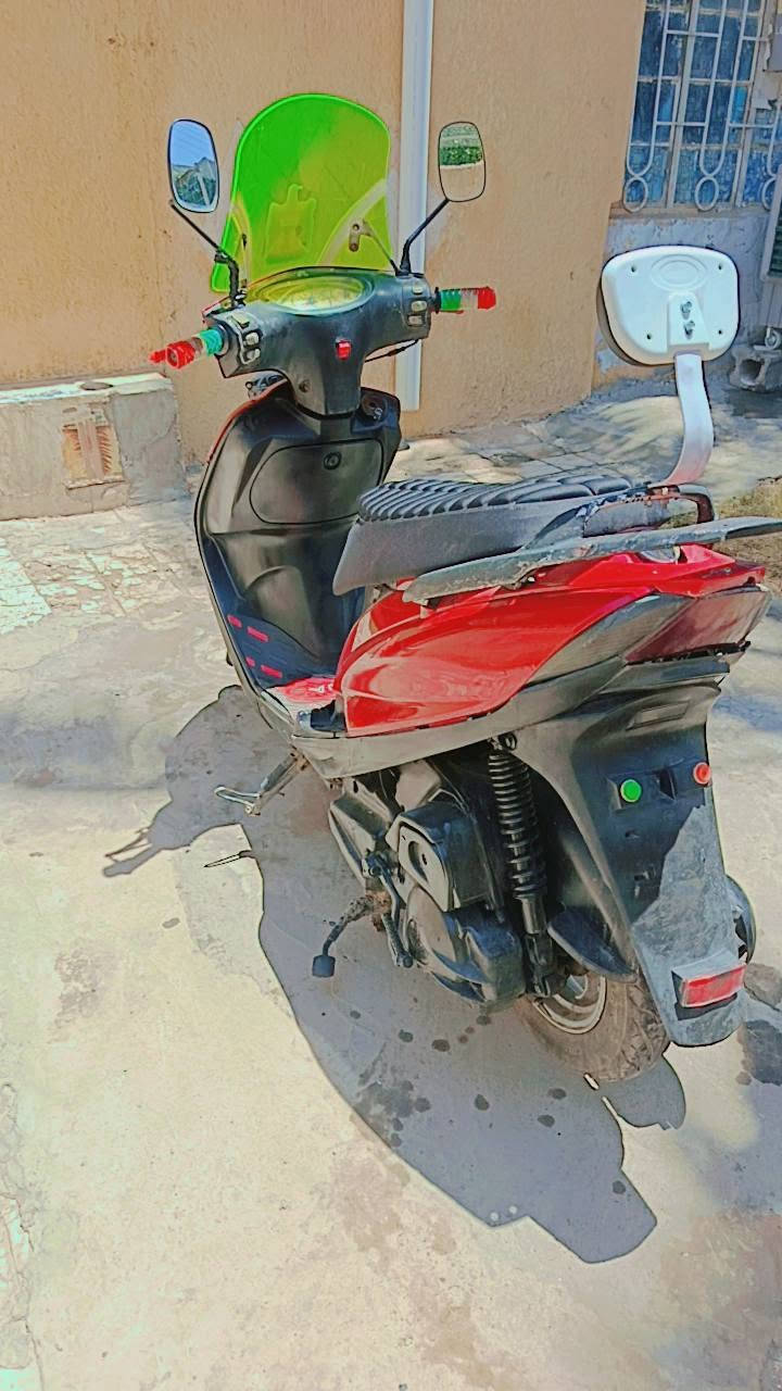 دراجة ماگس عدلة 🤝140 السعر 550ألف دراجة نظيفة  دوشمة جلد طبي جيب فيتر وياك (محرك) مامفتوح كاملة مكملة.. مع الجادر صيفي شتوي مطري.... رقمي *********** مكاني بغداد /الدورة،،، بلا زحمة عليك لا تعب نفسك وتجي وطلعلي شغلة تريد نقص من سعرة... اترك ولا تجي ولاتعلق. دراجة كدامك بلادية.. ماخذة رمبة قبل مدة مال جناي جنيتة... الحمد لله... سبب البيع محتاج... وششكرا"... منفيست مكاتبة بية موجودة
