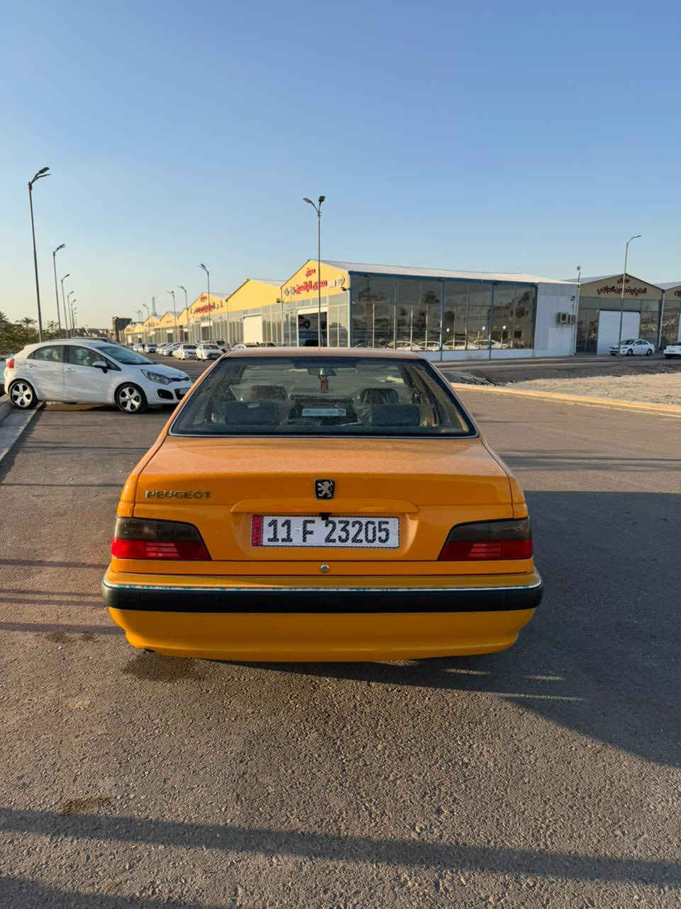 السلام عليكم بيجوبارص موديل 2023 ستلام 2025 سياره مامشي زيرو منضومه غاز كفاله عمامه السياره رقم***********
