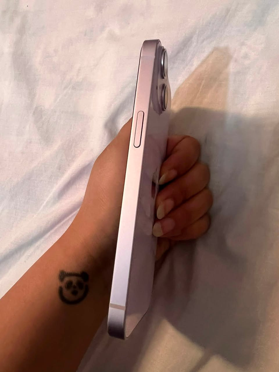 ايفون 14 عادي لون مميز ما مفتوح لجهاز ما مبدل بي شي نهائياً بطاريه 89 بلادي خدش مابي ذاكره 128 السعر 600 قفل مكاني طهمازيه ***********
