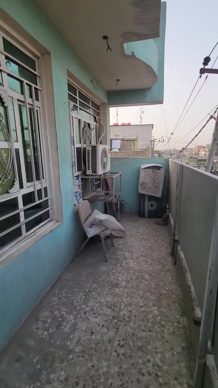 شقة اللإيجار المساحة ٨٥ متر
شقة في بغداد ام الكبر والغزلان شارع العام 
طابق الثاني  . بدون دلالية  
الاتصال ***********
