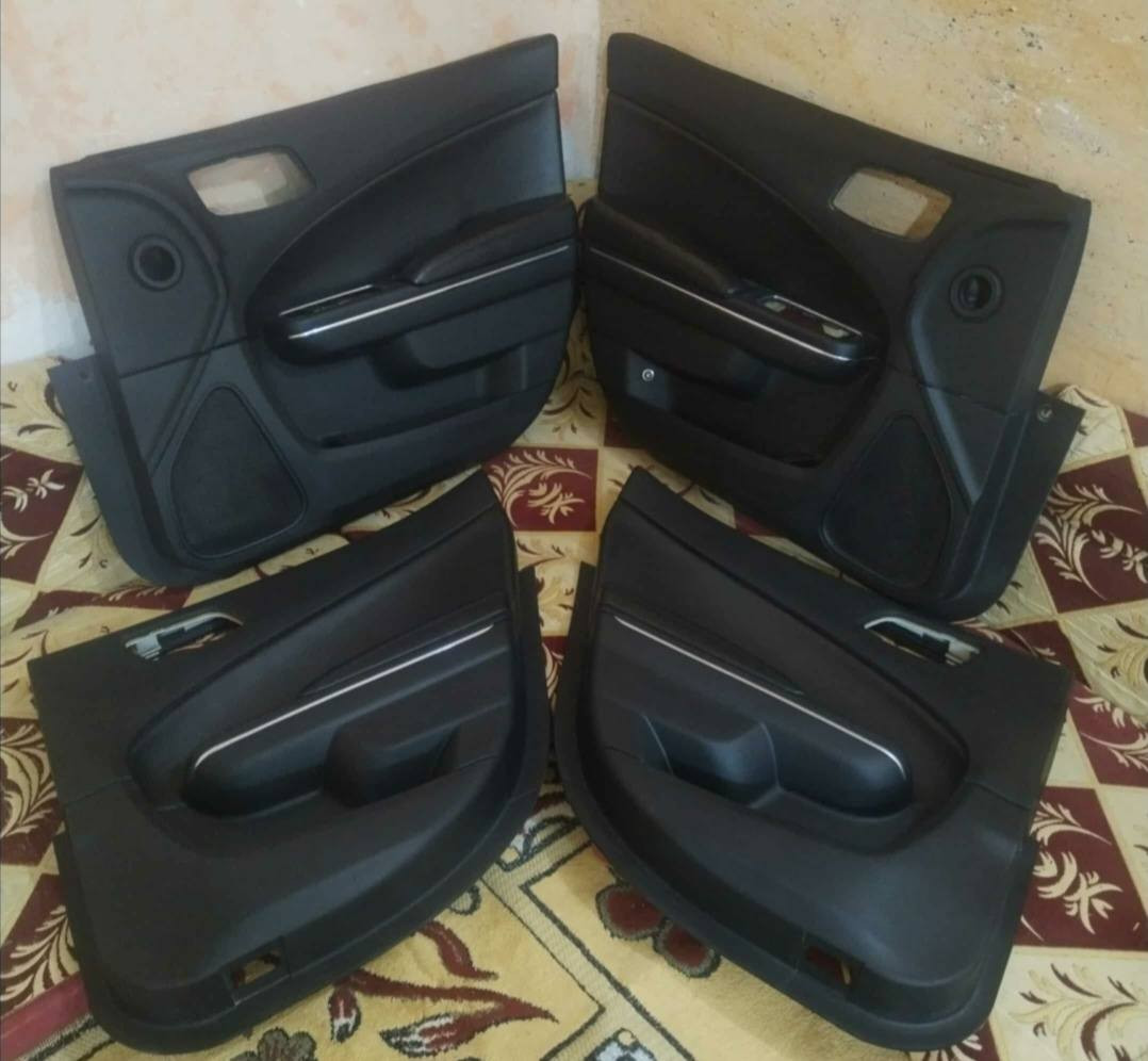 غرفة جارجر مخمل عاديه 
ترهم من موديل11 لحد 23

سعر 325وبيه مجال

***********
