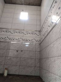 ورحمت الله وبركاتة شغل سيراميك درجة اولى شرط تسليم مهندس متواجد الهاتف...