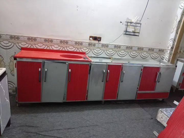 السلام عليكم كاونتر للبيع  قايس 3متر تكمه مال عمر عوزه بس هاي طبقه السطحيه و هذا المربع مال طباخ   طبقه جيبلك ب 16الف وتسويهه مو غاليه ويا ساحبه شغاله   السعر خاص او ***********
