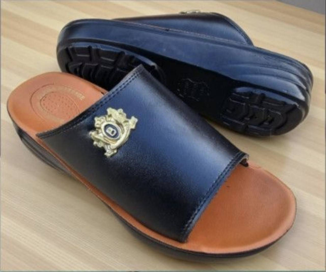 🎳 شحاطه رجالي عالية نوعية ممتازه🍃 "
🎳 السعر 6 الاف دينــــــــــار 〽️💲"
🎳 القياسات /40/41/42/43/44/45/❕🖋️"
🎳 العنوان الأجبيرية الثانية مقابل الشهداء مجاور ناجي ابو الشربت 🍹🍇"
🎳 تتوفر خدمة توصيل ✅ 🛵


**إذا كنت صاحب هذا الإعلان وتريد حذفه لأي سبب، رجاءا أرسل رسالة إلى الدعم الفني**