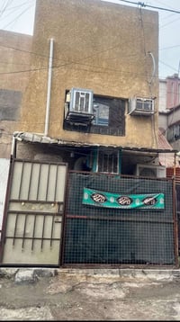 دار للبيع طابقين الطاب الاول صاله حولي مطبخ +خدمات  طابق الثاني غرفتين...