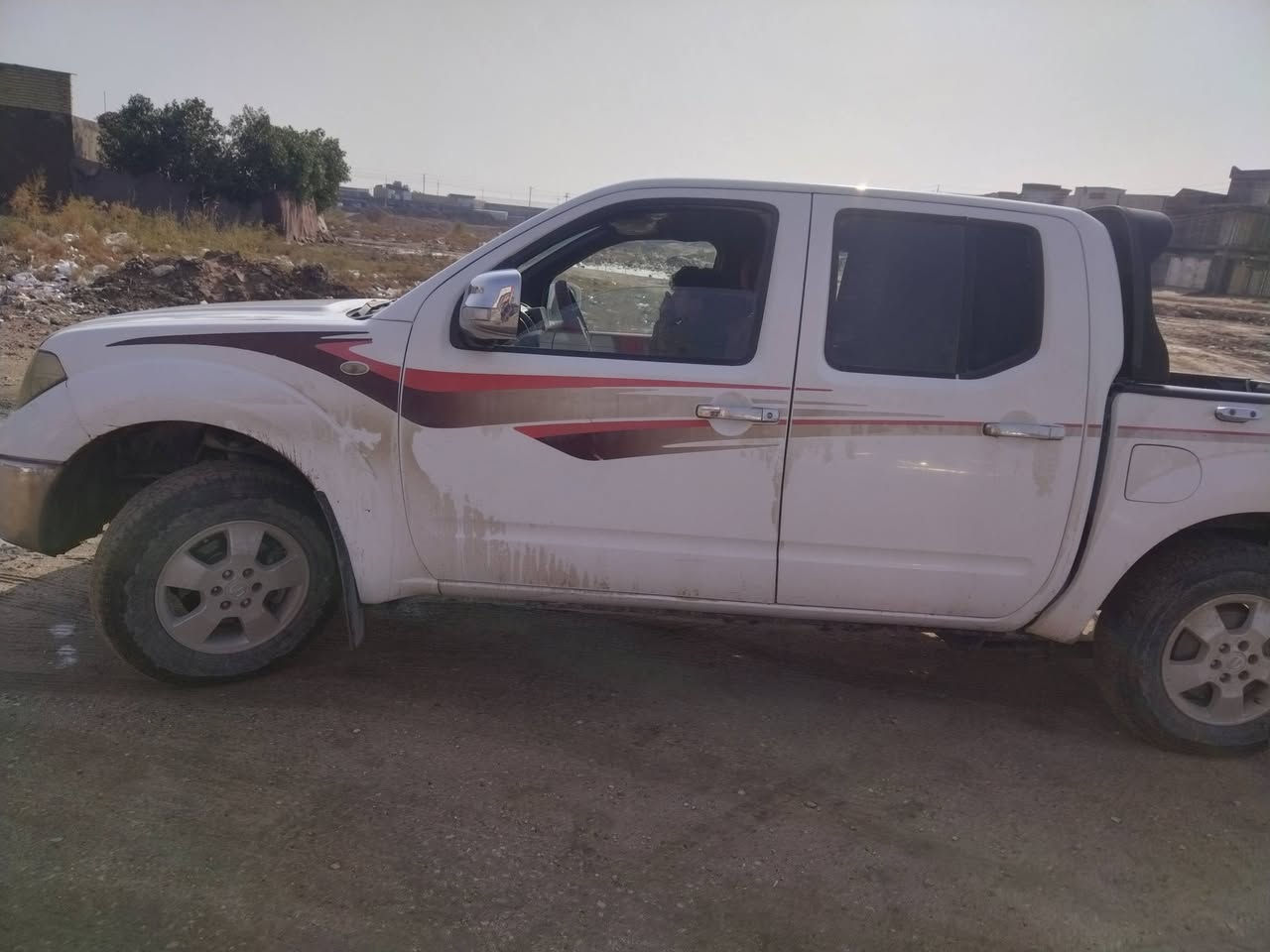 السلام عليكم بيكم نيفاره موديل 11 اوتماتيك رقم بابل دولي السعر 100 سياره نضيفه بيها صبغ فقط جاملغ خلفي وباب الخلفي المكان بابل الكفل رقم التلفون ***********
