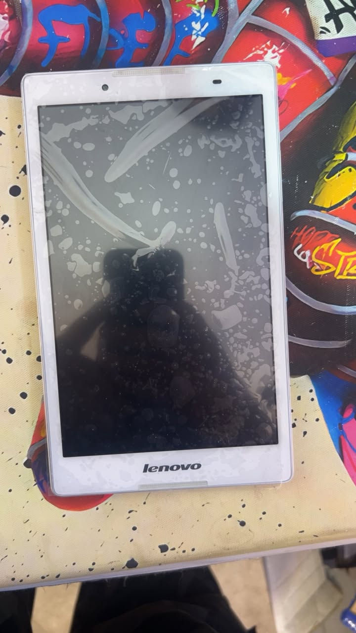 شلعه ايبادات وتليفونات ب ٣٢٥ اللي تفيده يتواصل واتس اب ***********
