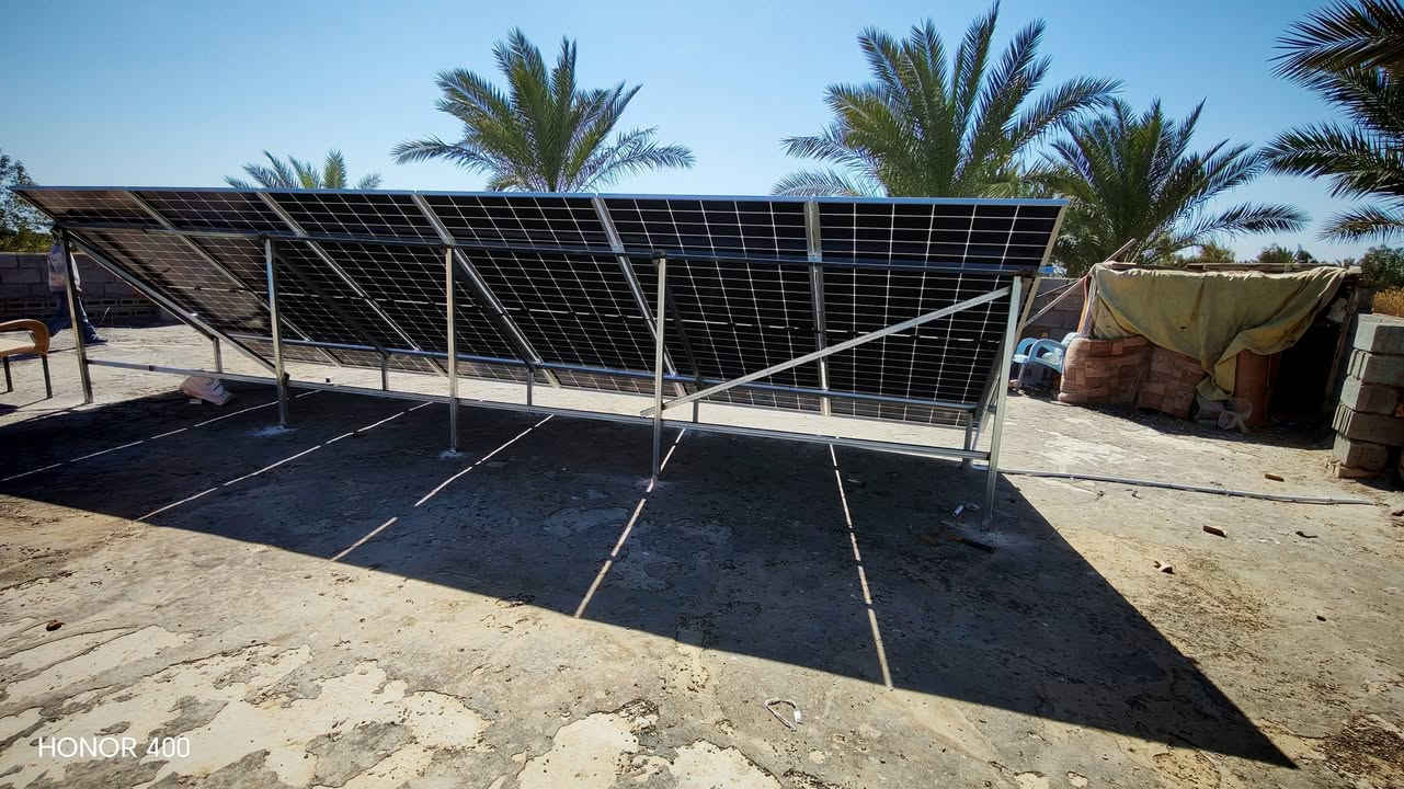 السلام عليكم ورحمة الله وبركاته :
عمل اليوم منظومه 10امبيرفي الرضوانيه الغربيه في قرى السعدان للاخ عباس غنام تكونت من 6لوحات soler panil 590w مع انفيرتر 6كيلوا واط مع بطاريه گوشن 13.5 كيلوا واط بقدرة تشغيل 5ساعات وامكانية تحديث المنظومه لل20امبير مستقبلاً. 🌹🌹🌹🌹
للتواصل مع : شمس المستقبل 🌷🌷🌷
***********
***********
متوفر نظام الاقساط 🌹🌹🌹🌹🌹🌹🌹
