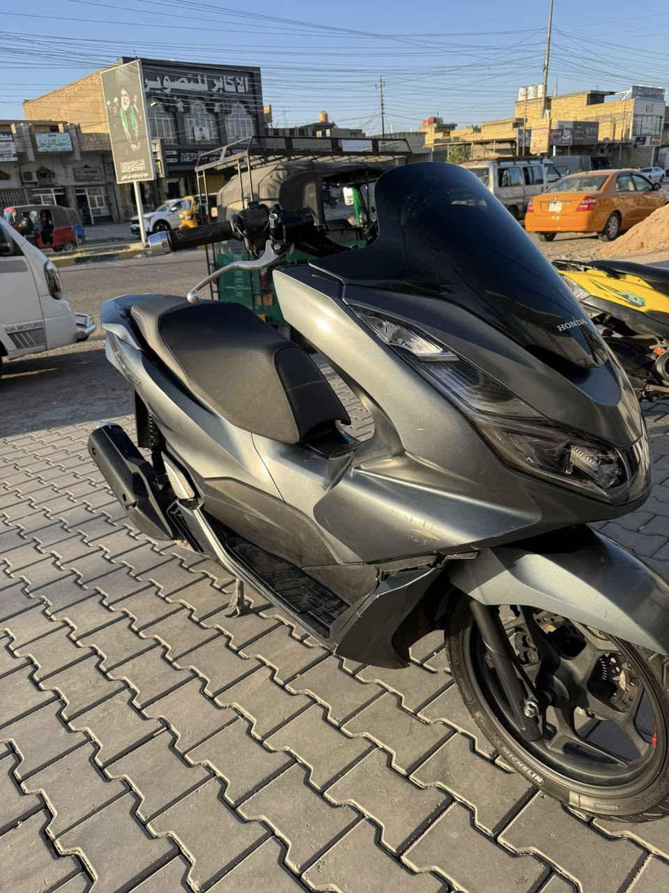جيل الرابع ياباني ياباني بحالتة الوكاله دراجه جديده للاستفسار رقم الهاتف ***********
