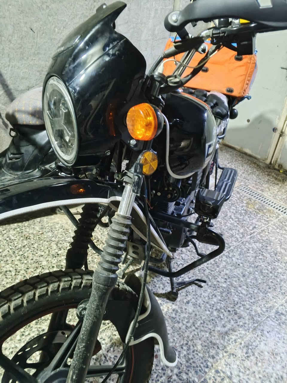 سلام عليكم دايوان جبلي ااخت لزيرو ماشيه 2000 بعده بأسم الشركه مكاني بغداد دراجه بيه بصمات تشغيل عن بعد ررقمي ***********
