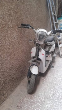 دراجه شحن طافيه نقصه بطارات بقط هابطه كوم حديد وسعر مناسب ماكني الشعب ...