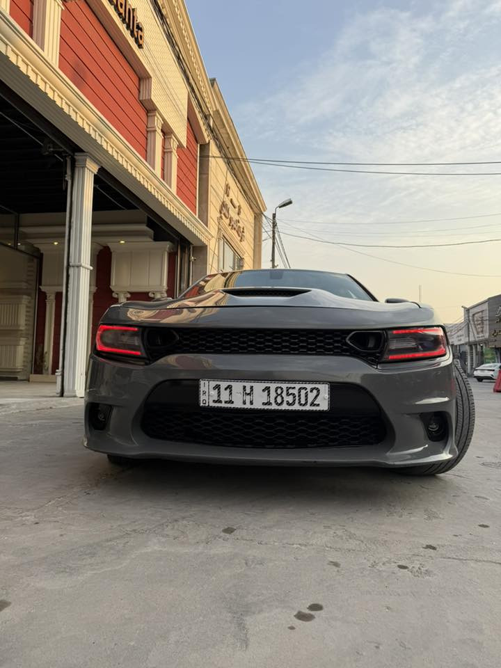 SRT موديل 18
هزة جديده تاخذها شرط التحويل
حادثها خفيف بدون ايرباك موضح بالصور
رايدها ب190
***********
