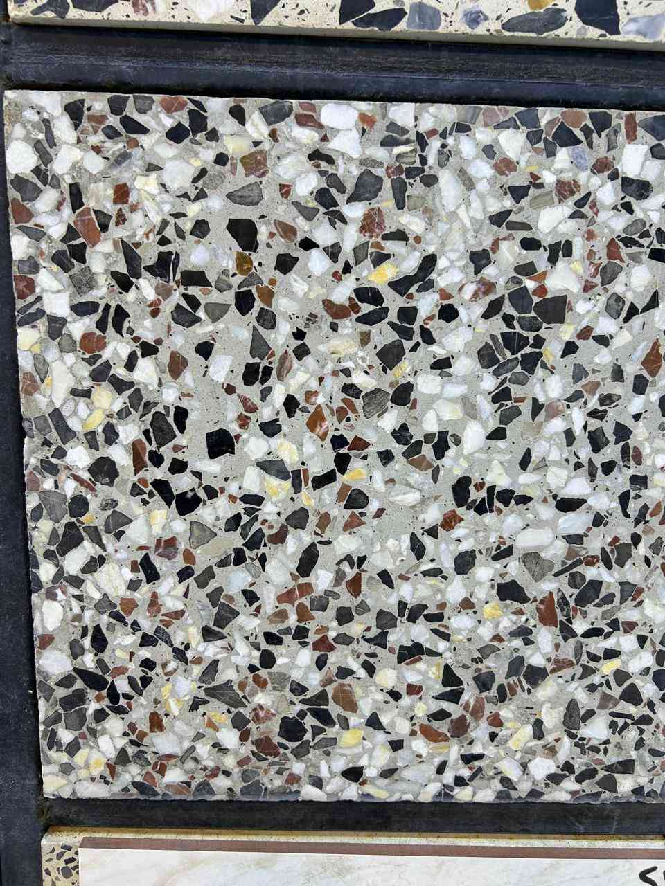 #سلام #عليكم
#الراضي #للكاشي #ولمرمر
شجع المنتج لوطني 
 كاشي عراقي باحدث المكابس اوتماتيك  40×40 
وباحدث الجلايات. وناجح 😮
      بل فحص المختبري بأمتياز💡
الرمل مغسول خالي من الاملاح
الحجر مغسول خالي من الشواءب🔍
اسمنت عالي 🖤الجودة خاضع للسيطره النوعيه
ماحلو خالي من الاملاح اساله
ملاحضه نعلن اعن لتزامن الأرضيات كرسته وعمل
كاشي عراقي لموزايك سعر لمتر  مع التوصيل٧٥٠٠💵
كاشي عراقي مطعم بل مرمر سعر 💴11ونص الف   👉🏻المتر مع التوصيل🫴🏻. اتصل  اسعار جوه  السوك😉 ومواد بناء وسراميك وبورسلين

👈 يوجد لدينا اشتايكر 60×40
👈 يوجد لدينا اشتايكر 80×80
👈 يوجد لدينا سنادين مساطب🪑
👈 يوجد لدينا سواقي 
👈 يوجد لدينا بآيات تعليك
👈يوجد لدينا مقرنص 
👈يوجد لدينا حجر
👈يوجد لدينا إزاره
👈 يوجد لدينا رصيف
👈 يوجد لدينا زفت
👈 يوجد لدينا الاين حدائق
👈 يوجد لدينا ثرمستون

مستعدون لتجهيز المشاريع الحكومية والأهلية 
للحجز والاستفسار اتصل على الرقم☎️☎️
 ***********  وستاب
 
*********** وستاب

***********وستاب
#يارزاق #يارزاق
