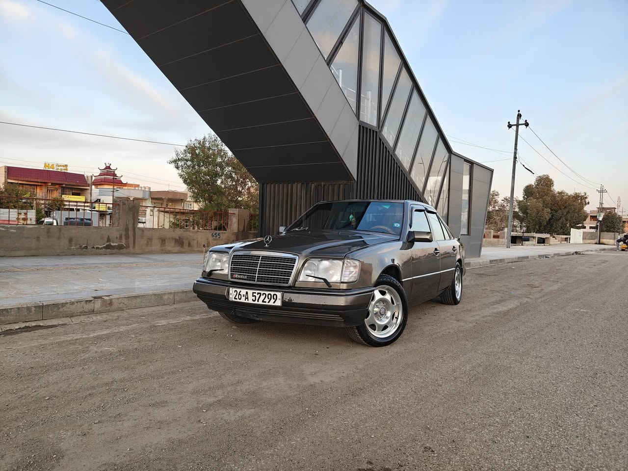 سلام عليكم 
مارسدس للبيع او المراوسه حسب القناعه 
محرك 2jz فيفيتي 3 الف مجول 
كير محرك كهربائيات تبريد تدفئه حداديه جاهزة 
سنوية بااسمي مكاني كركوك 
***********
