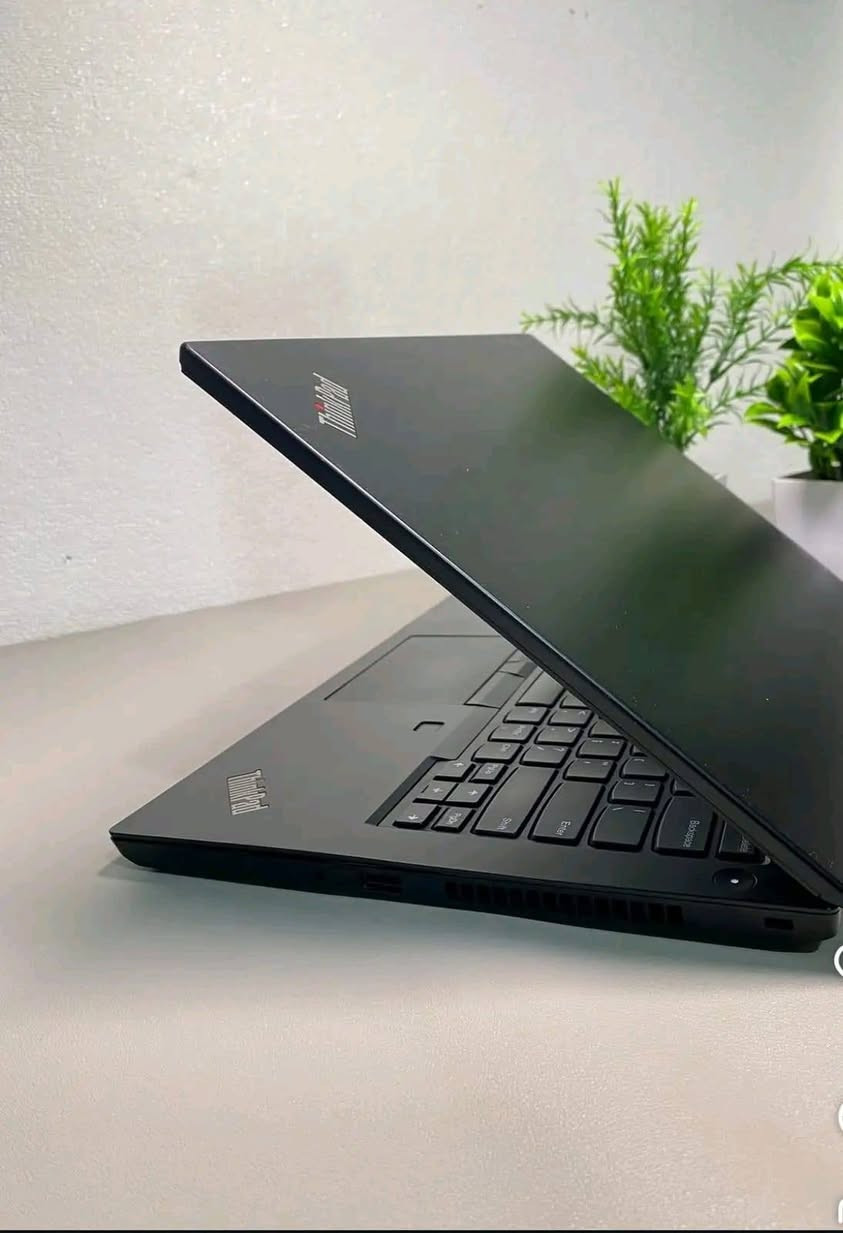 لابتوب لينوفو core i5 شاشه لمس للبيع
المعالج core i5 الجيل الرابع
رام 12 كيكا
هارد 256 كيكا SSd
كرت الشاشه  Intel Uhd 520 حجم 6 كيكا
الشاشه حجم 14 انج ضد التوهج  لمس
باتري ليثيوم 6 خلايا  شحن سريع 65 واط والباطرية  ممتازه
كامره دقة hd
الحاسبه كلش نضيفه وحلوه
السعر 215 الف


**إذا كنت صاحب هذا الإعلان وتريد حذفه لأي سبب، رجاءا أرسل رسالة إلى الدعم الفني**