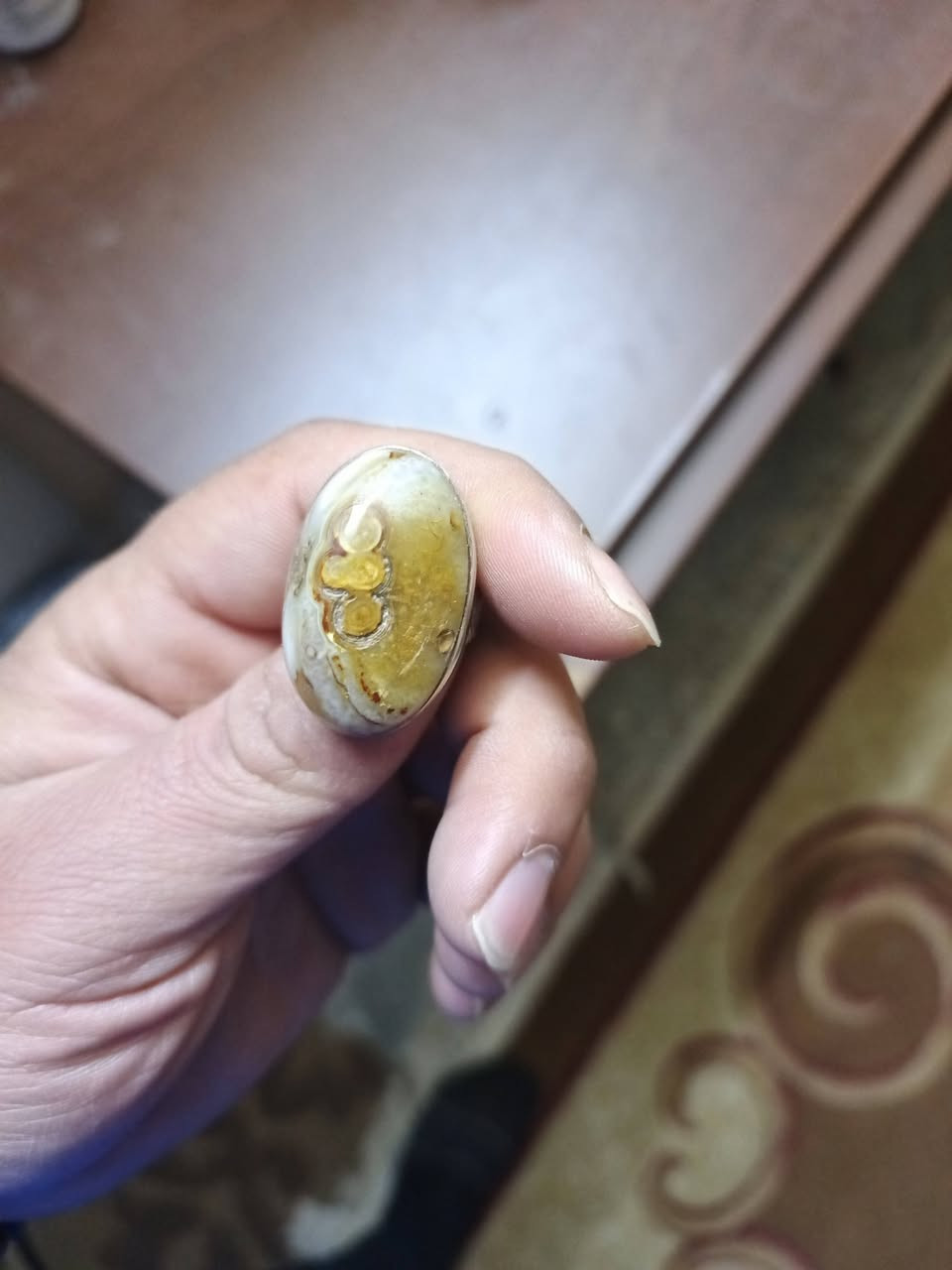 السلام عليكم ورحمة الله وبركاتة هذني المحابس والحجر مالهن كله مضبوط للبيع الي يريدهن يخابرني على هاذ الرقم مامتواجد عل فيس وبي واتساب ***********
