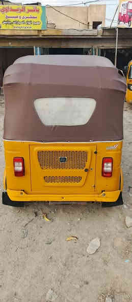 سلام عليكم تكتك للبيع 21رقم تحويل مباشر كشر كفاله معمر بس الدوس محرك جديد مبدل بي بستم وزنجيل سعرهه 7وبيهه مجال حك الجيه مكان التكتك بغداد حي البتول قرب فلكه حي النصر تواصل ***********
