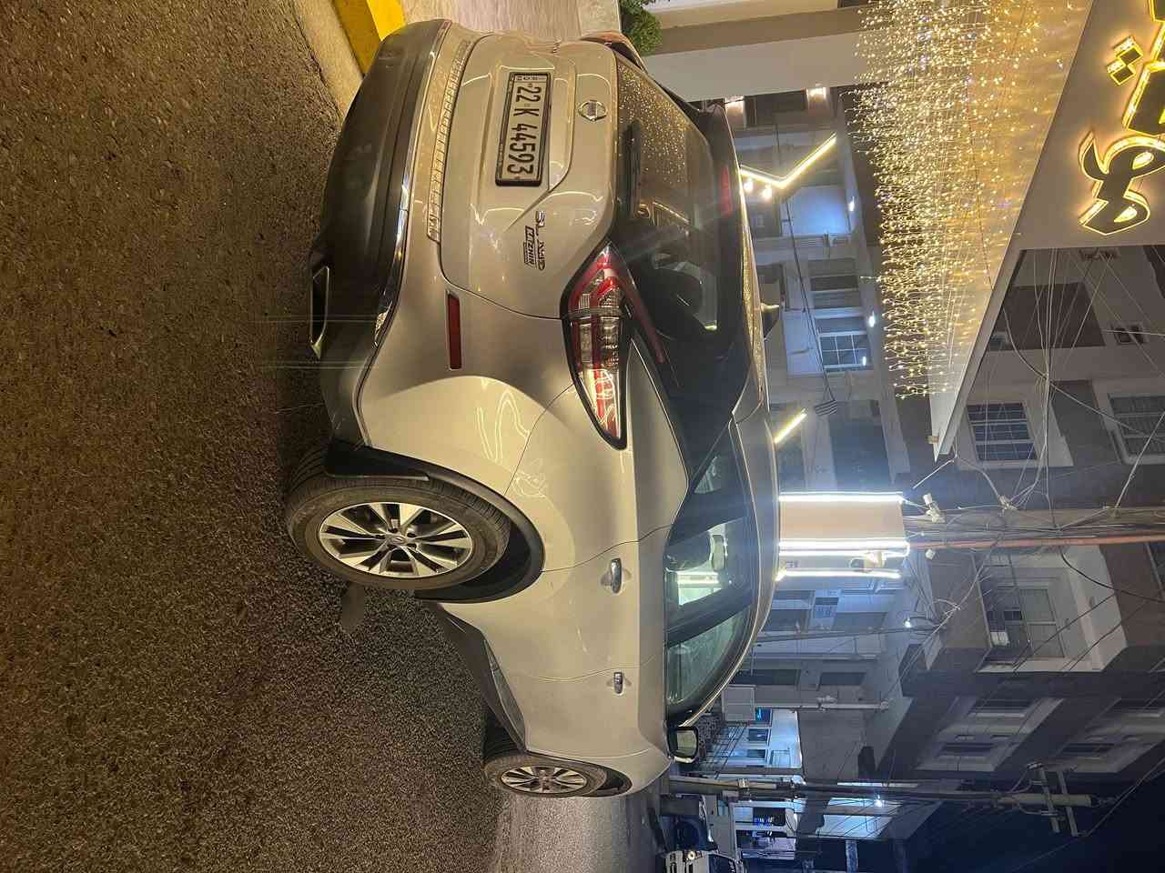 🚘 للبيع نيسان مورانو موديل 2017 – فول مواصفات
🔹 الحالة: ممتازة جدًا ياباني 6 سلندر تاخذ بانزين عادي قويه جداً وسريعة 
سنويه جديده ب اسمي تحويل مباشر 
كير ومكينه جدد تخم تاير جديد ادامه كامله
🔧 فحص كامل وجاهزة للاستخدام
🔧 لا تحتاج أي مصروف

✨ المواصفات:
✔️ فل كامل
✔️ مقاعد جلد كهربائية مع تسخين
✔️ فتحة سقف بانورامية
✔️ شاشة لمس كبيرة
✔️ نظام ملاحة
✔️ كاميرا خلفية + كاميرات محيطية
✔️ بصمة تشغيل
✔️ كروز كنترول
✔️ تحكم بالمقود
✔️ بلوتوث + USB
✔️ نظام صوتي عالي الجودة
✔️ مكيف قوي جدًا
✔️ جنوط ألمنيوم أصلية
 
السعر 135$
للتواصل اتصال أو واتساب: ‭ ‭٠٧٧٣ ٤٦٥ ٨٥١٨‬
