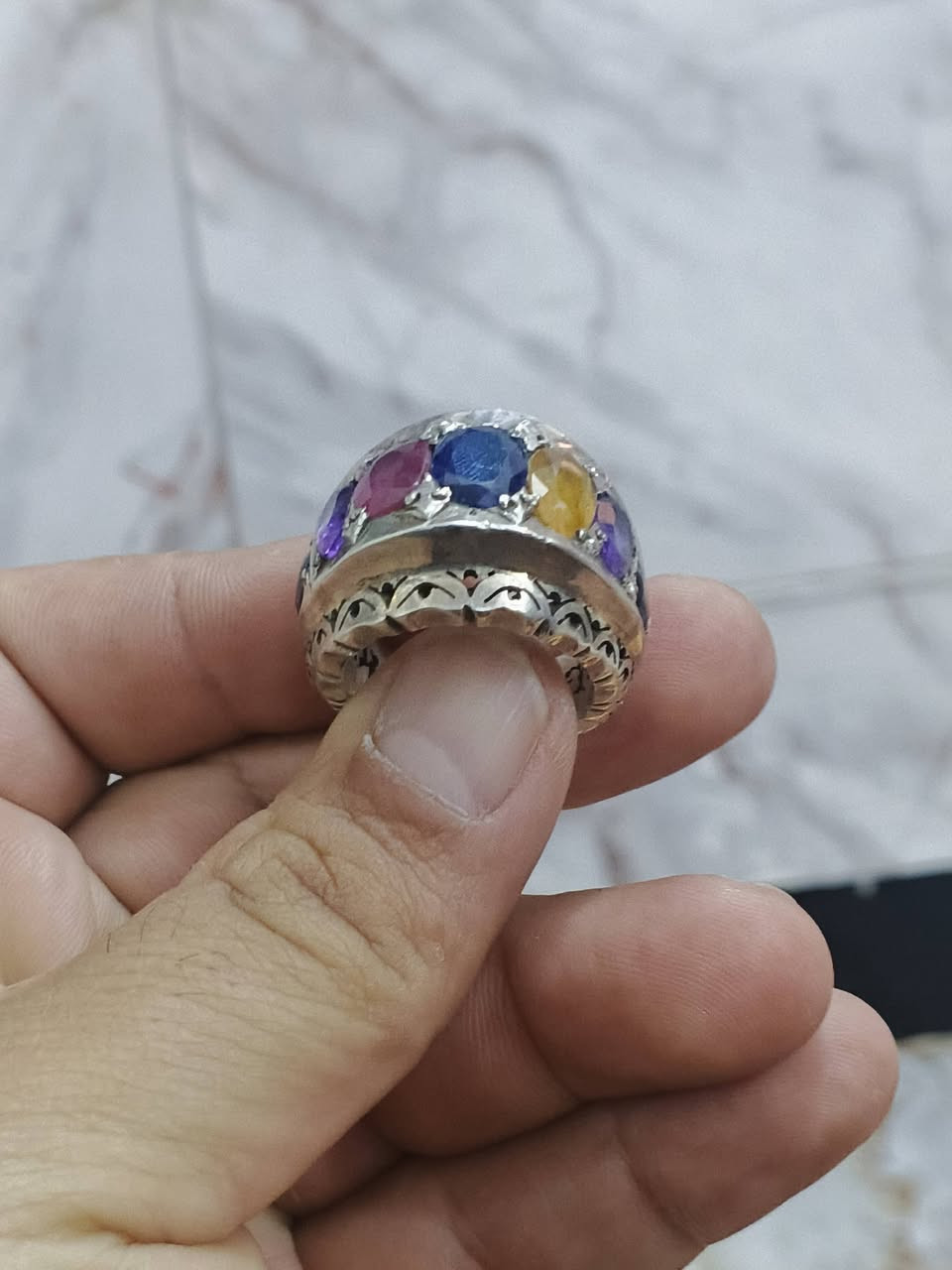 السلام عليكم 
جامع الاحجار صياغه يدويه ثقيله وبي احجار كلها اصليه مثل ما واضح في الفديو مهتم يتفضل خاص حبايب يوجد توصيل كافه العراق


**إذا كنت صاحب هذا الإعلان وتريد حذفه لأي سبب، رجاءا أرسل رسالة إلى الدعم الفني**