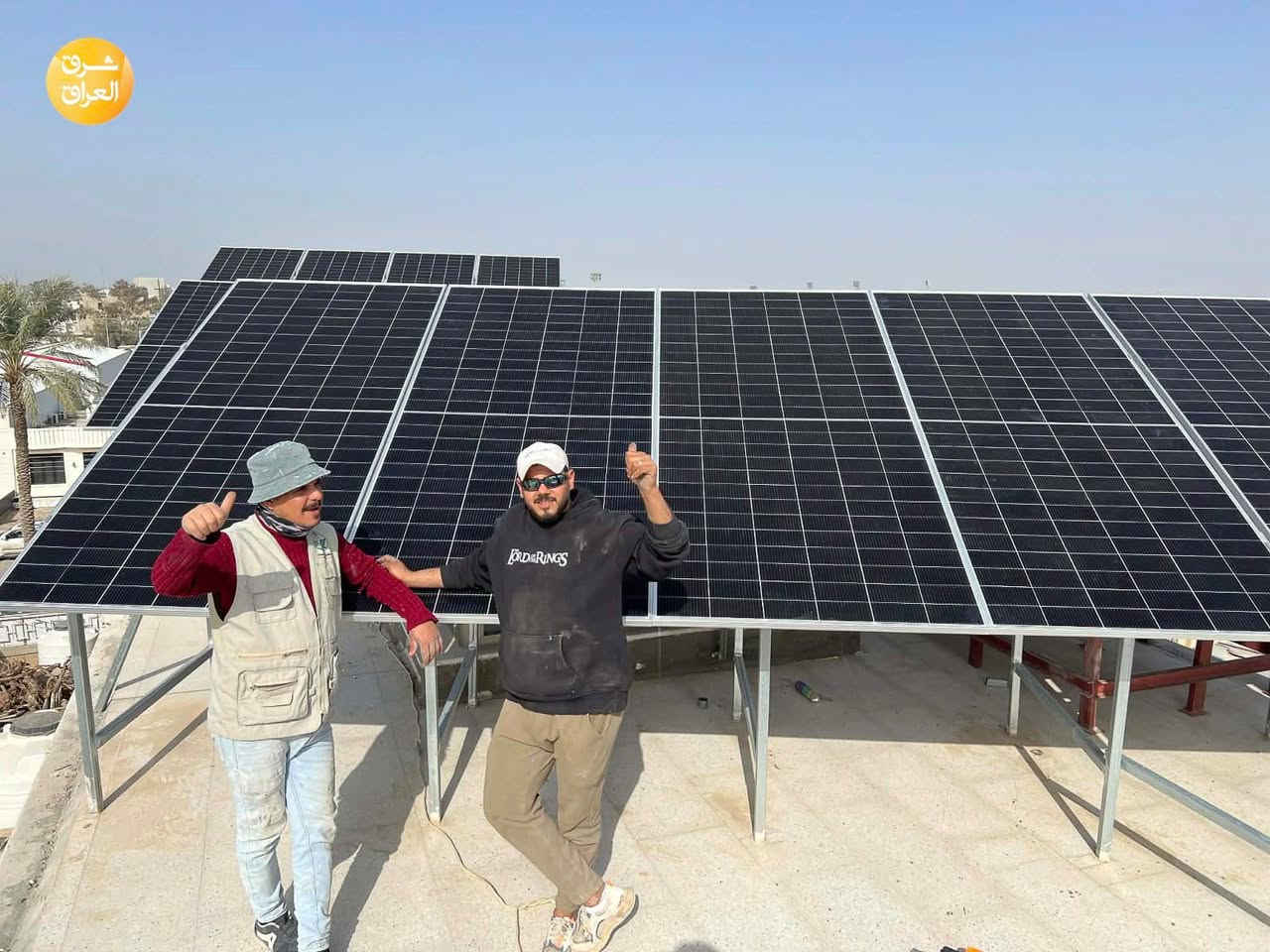 علي خريسان وكادره الهندسي… يحتاجه كل بيت في ديالى

شعارهم: “الثقة تُبنى بالعمل… مو بالكلام”

لم ينتظر الدعم من أحد…
في عام 2012 قرر الشاب علي خريسان أن يؤسس كروب يعتمد على نفسه، ويجمع حوله نخبة من المهندسين والفنيين ليطلق فريقاً متخصصاً في التأسيسات الصحية والكهربائية ومنظومات الطاقة الشمسية.

بدأت الفكرة صغيرة… لكن الإصرار كان أكبر.
واجهوا تحديات السوق والمنافسة، ومرّوا بظروف صعبة، إلا أنهم استمروا خطوة بخطوة، حتى أصبحوا اسماً يُعتمد عليه في ديالى.

اليوم، نفّذ الكادر مشاريع حكومية وتجارية متعددة، إضافة إلى مئات المنازل في مختلف مناطق المحافظة، بإشراف مهندسين مختصين، ودقة عالية في التنفيذ، والتزام بالمواعيد، واختيار مواد من شركات عالمية رصينة.

ومع ازدياد الإقبال على الطاقة الشمسية بسبب التوفير والراحة، بادر الفريق إلى إطلاق خدمات نصب منظومات الطاقة الشمسية بضمانات حقيقية وكتب رسمية تحفظ حق الزبون، تصل إلى 25 سنة.

#ديالى #هذا_اعلان


**إذا كنت صاحب هذا الإعلان وتريد حذفه لأي سبب، رجاءا أرسل رسالة إلى الدعم الفني**