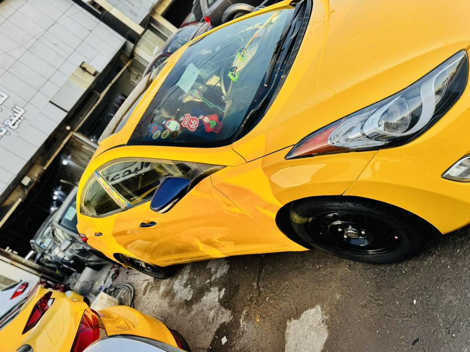 سلام عليكم
النتره مديل 2013 
فول عده البصمه 
أحدثه قبق جنطه وبل عراق بيه باب مبدل 
عنواني بغداد الحبيبيه 
رقمي ***********
