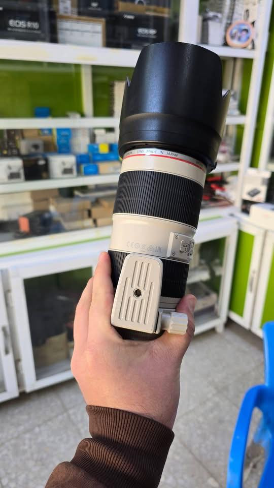 كانون 6 مارك 2 اخت الجديد فقط بدي
السعر مليون و 125 الف. شتر 11k

عدسه 70-200 نظافه 99‎%‎
سعره مليون و 425 الف 

مكاني بابل
***********
