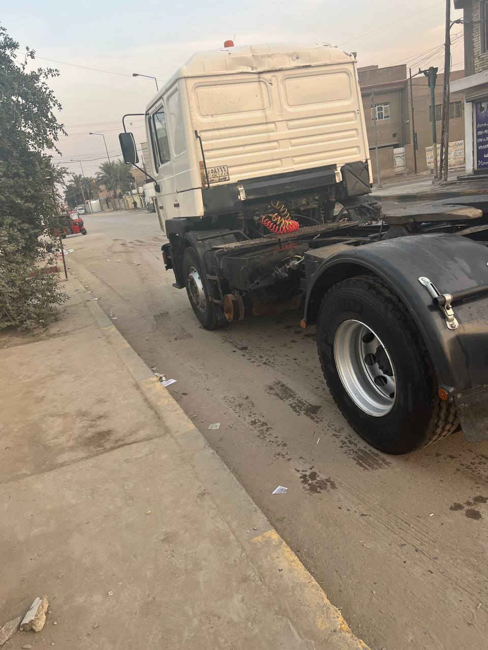 السلام عليكم مان صقر  تنكر للبيع مديل 1995  سنوية منتهية  3لوحات  رقم بصرة سعر 75 ورقه بيهه مجال  
الاستفسار ***********       ***********
