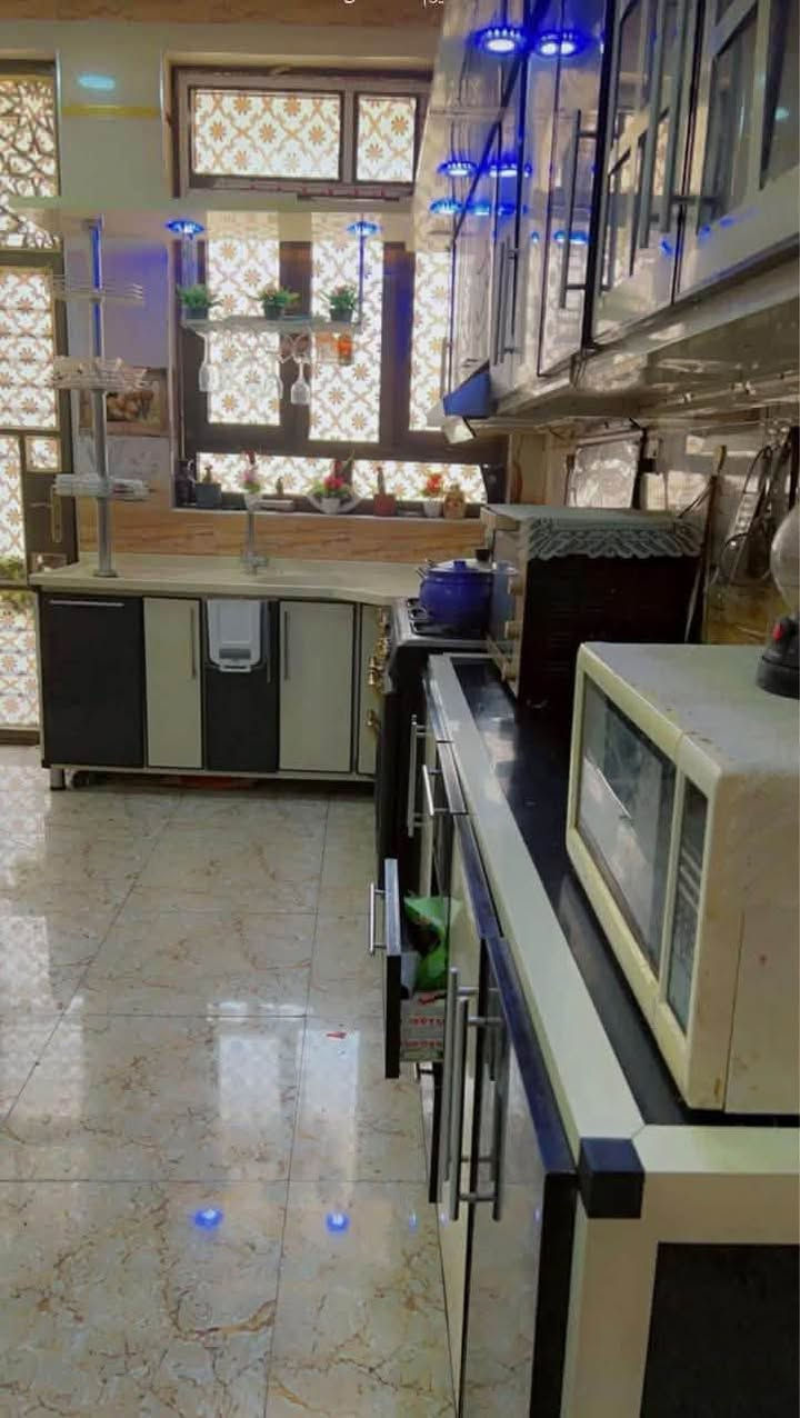 دار للبيع — فرصة ممتازة بالسكن والاستثمار

📍 الكاظمية الثانية / الطي
📍 نزال الكامرات  

📐 المساحة: 165 متر 60 متر وقف
📐 الواجهة: 7 متر
📐 النزال: 22 متر

✨ تفاصيل الدار:
▪️ بناء حديث 
▪️ طرمة صحيات خارجية
▪️ مطبخ صالة هول غرفة صحيات
▪️ ثنين ترك
▪️ الطابق الثاني
▪️ تلث غرف نوم صالة صحيات
▪️ دار نظيفة وموقع مرتب وقريب للخدمات

💰 السعر مناسب للموقع والحالة

📞 للاستفسار والمراسلة:
***********

🔹  عقارات الكاظمية والطي 🔹

نوفرلكم:
🏠 بيوت للبيع
🏘️ بيوت للإيجار
📍 قطع أراضي
🏢 محلات وشقق

✅ أسعار مناسبة
✅ مواقع ممتازة
✅ مصداقية وسرعة بالتعامل

📞 للاستفسار والمراسلة:
***********

📌 نخدم:
الكاظمية • الطي • بغداد والمناطق القريبة

🔔 تابعوا الصفحة يوميًا حتى توصلكم أحدث العروض
وأي شخص عنده دار أو أرض يريد يبيع أو يأجر يراسل خاص

#عقارات
#عقارات_الكاظمية
#عقارات_بغداد
#بيع_شراء
#إيجار
#بغداد
#الكاظمي
