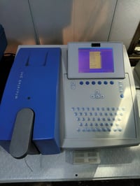 Microlab 300 • جهاز كيمياء • حالة ممتازة