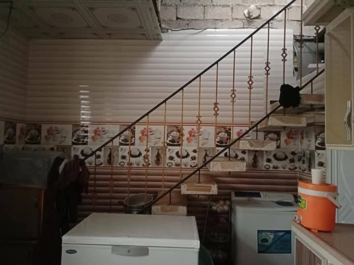 بيت للبيع 70 متر زراعي نظيف  يتكون من غرفه وصاله ومطبخ وصحيات ومكشوفه وبيتونه وطارمه  البيتونه بلوك بنائها وباقي لبيت طابوك سيراميك وكاشي وسقف ثانوي وسياج لشارع بلوك  بيت نظيف عكاده الأساس صبابه ولكاع كاشي  المكان النجف حي ميسان وراه سكله الكراعاوي السعر 50
الاستفسار على الرقم ***********
