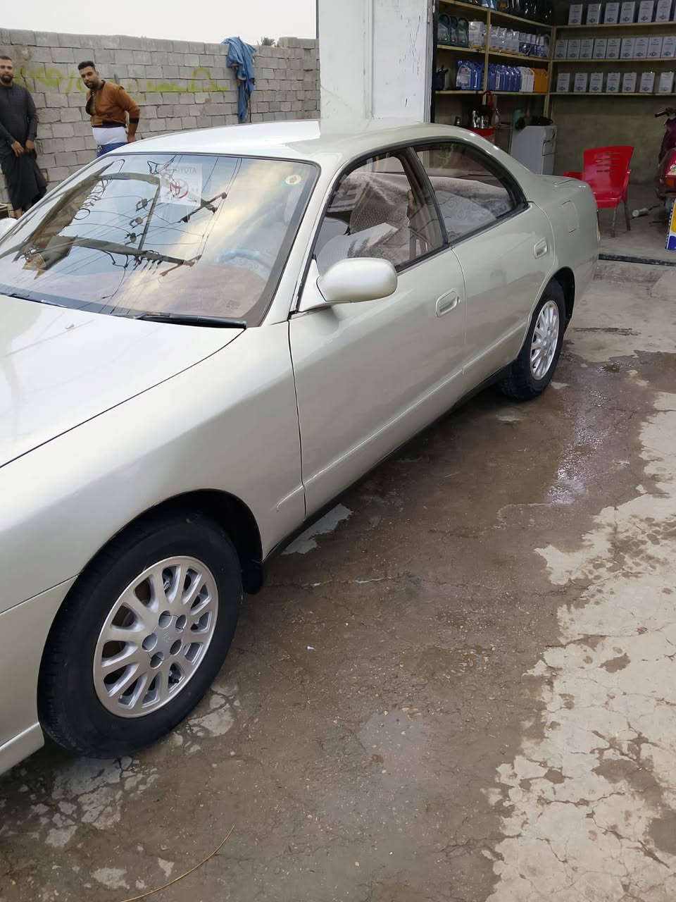 السلام عليكم للبيع شيزر موديل 93 بسمي الرقم الدولي هزة جديدة سنوية لل29 كفالة عامة من الضربة والطخة والخياس والكص والنقل جثة  صبغ جمالية فقط 
مكينه وكير ونجي ناعم  جدد توني شادهن  حدادية جديدة من الطول لطول مشط جديد ستوني شادة تخم تاير توني شادة هوة والويل غرفه جديدة كهربائيات كلها شغالة مري شفط ترايك 180 
العنوان الديوانية قضاء المهناوية
للاستفسار الاتصال ***********
اني مكلف بلنشر
