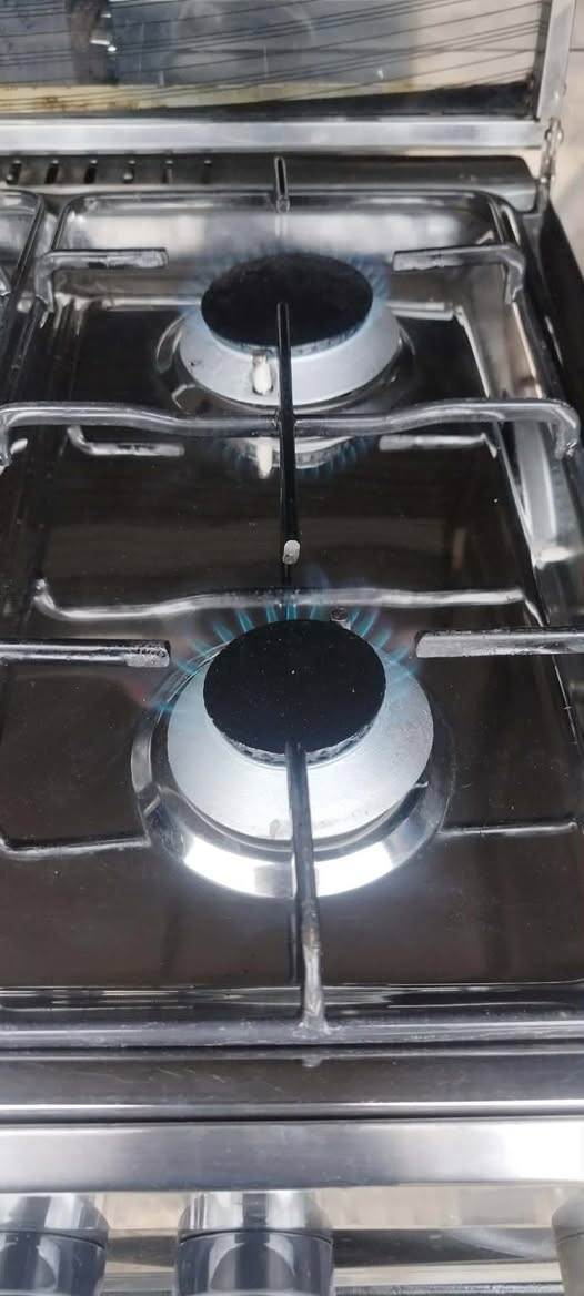 🔥 عرض مميز – طباخ يونفيرسل مصري ستيل5 عيون 🔥
✅ حجم عائلي: 80×60 سم
✅ 5 شعلات قوية
✅ فرن شغال خطين – يشتغلوا سوا للطبخ السريع
✅ ستيل مقاوم وسهل التنظيف
💰 السعر: 170وبيه مجال 
🔹 للبيع أو المعارضة حسب الاتفاق والقناعة 🔹شاري يجي خاص


**إذا كنت صاحب هذا الإعلان وتريد حذفه لأي سبب، رجاءا أرسل رسالة إلى الدعم الفني**