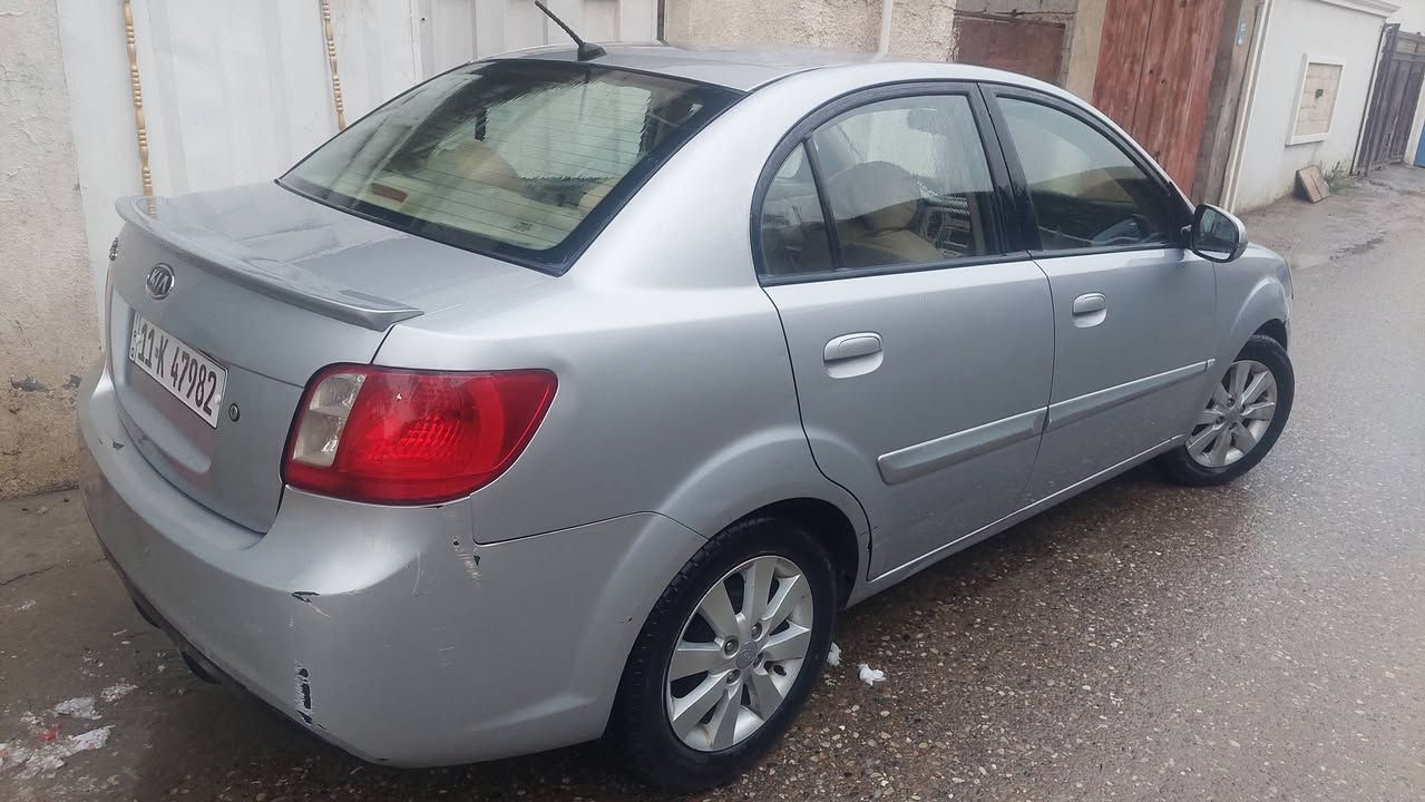 *كيا ريو للبيع*

موديل 2012
محرك 1400
شرط تحويل سنوية
كير ومحرك نظيف 
اربع جامات كهربائية
بصمة أبواب سنترلوك
سويج احتياط
ويل كاب بلادي
تدفئة تبريد
بيها صبغ جزئي
اقتصادية مقدسة
رقم بغداد
باسمي تحويل ثاني يوم
السعر ١٠٥ ورقة بيها مجال بسيط
بغداد / قرب جزيرة بغداد السياحية 
للتواصل *********** وبي واتساب.
