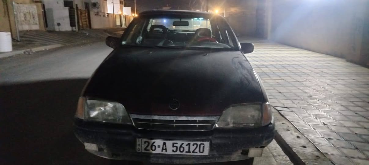 السلام عليكم ورحمة الله
اوبل اوميكا 20 للبيع او مراوس سياره كير ومحرك خير وبركة السيارة جاهزة كهربايات تايرات شرط التحويل ثاني يوم
السيارة بأسمي سنوية 2030
العنوان تكريت للاستفسار الاتصال على الرقم *********** او
 ***********
