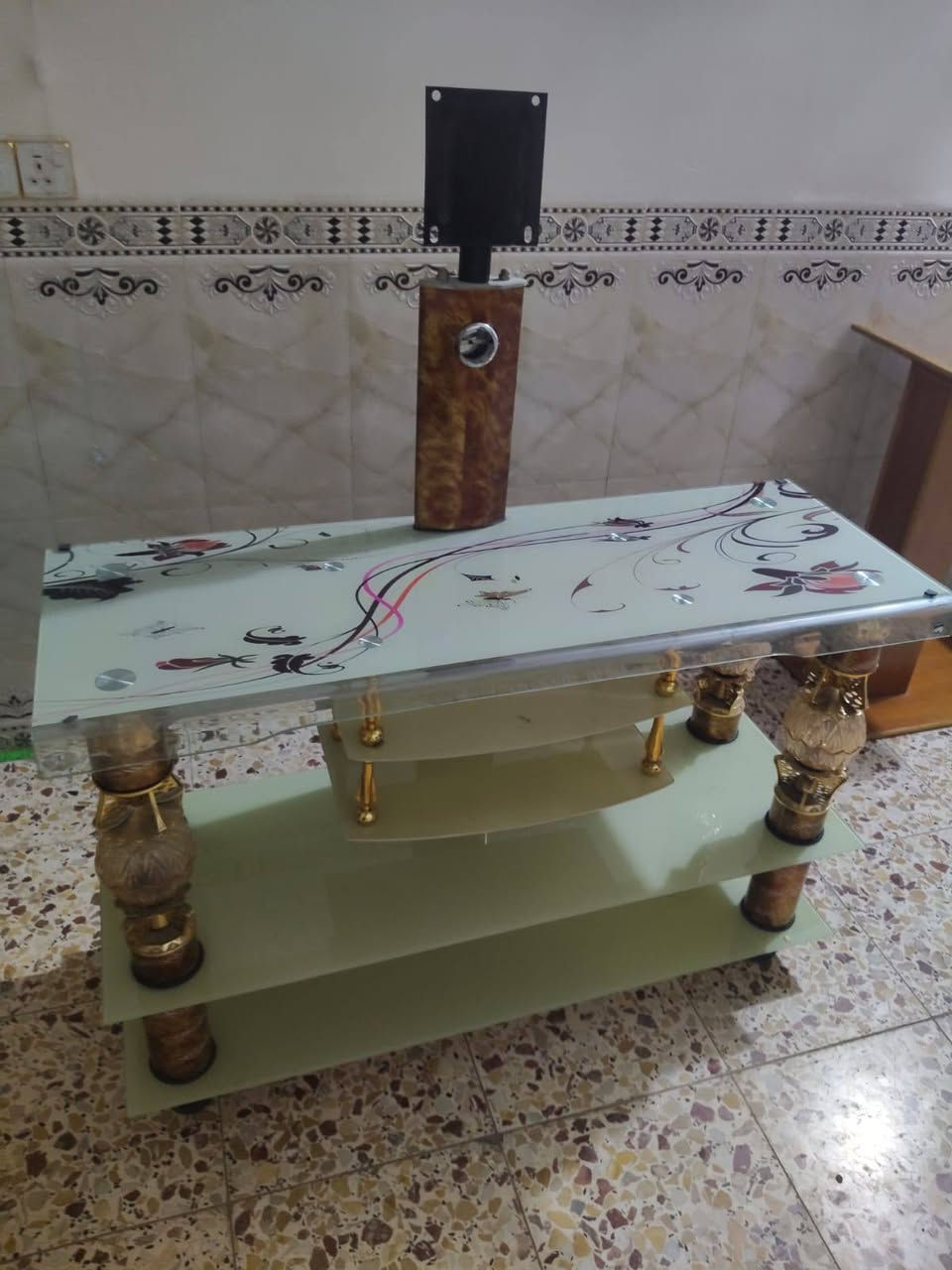 معرض للبيع50الف سعره ***********موجود واتساب برقم وموجود خاص
