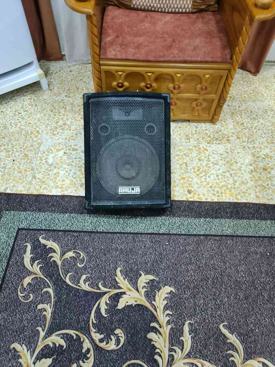 سماعة طرح طلقة 
اهوجا فقط بوكس 
السعر خاص 
أو الاتصال على الرقم
***********
