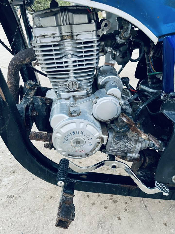 السلام عليكم ستوته موديل 2018للبيع الستوته
الستوته اوراق اصولي 
ومكفوله من كلشي 
محرك موديل 2024الستوته ماعايزه شي 
نضيفه كلش  السعر المطلوب💵 (1350)وبيها مجال 
مكاني كربلاء طويريج 
الاتصال على الرقم 
***********
