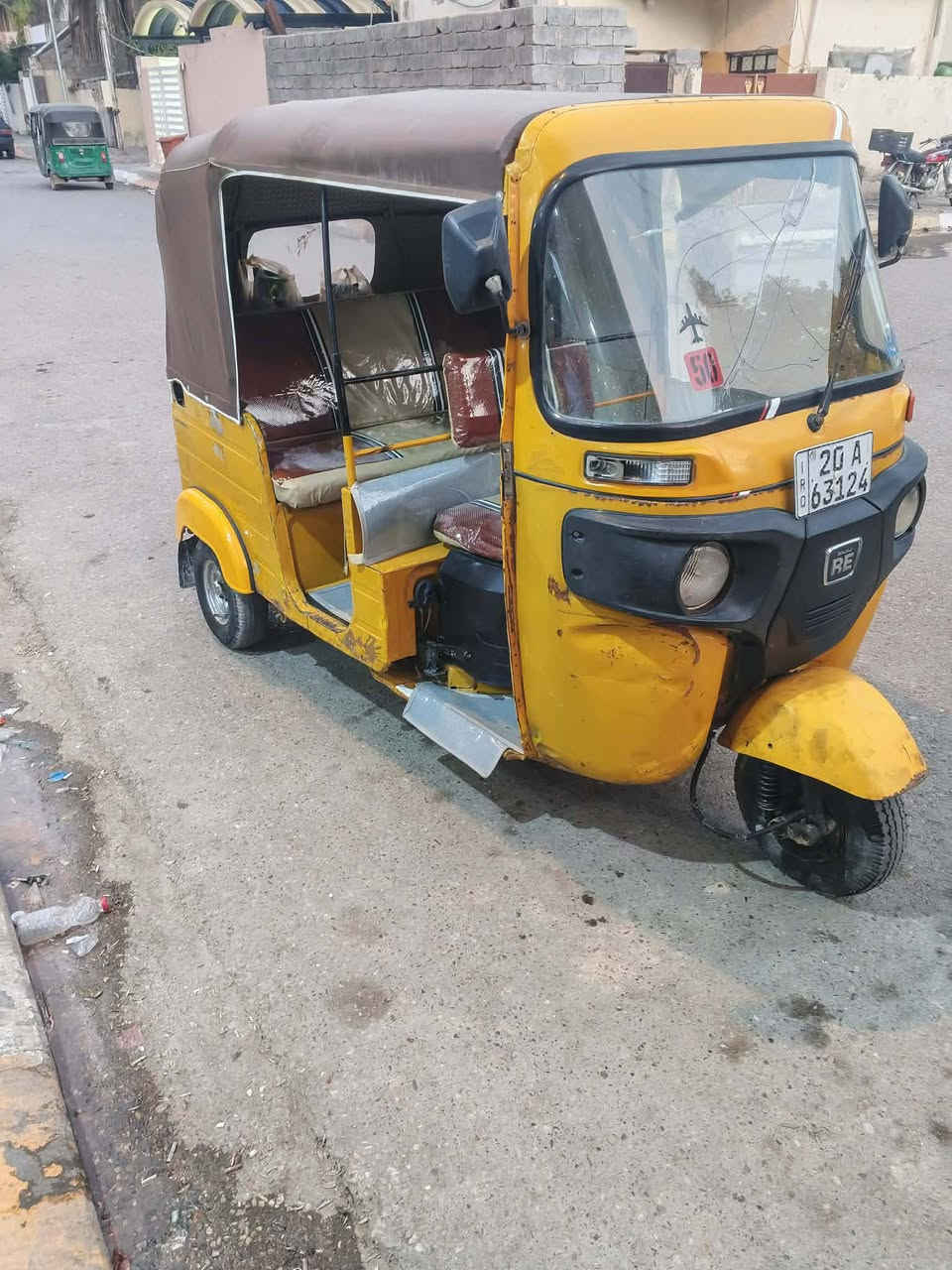 سلام عليكم تكتك ٢٠١٧  مرقمة نكليزي ديالى تحويل ثاني يوم كير محرك اكسل كفالة مكينة مال٢٠ مكفولة من الضربة والصبغ عدا طخة خفيفة بلغد كهربائيات كاملة تخم تاير دوشمة جديدة  مكاني ديالى الخالص سعرهة اربعة وربع وبيهة مجال مسيط ***********
